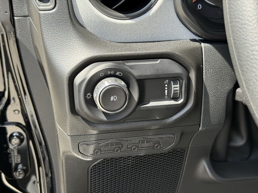 2025 Jeep Wrangler Sport Crestwood KY