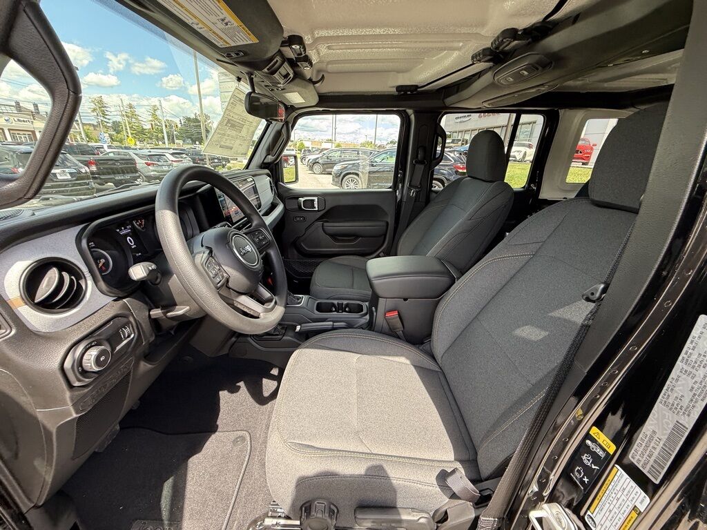 2025 Jeep Wrangler Sport Crestwood KY