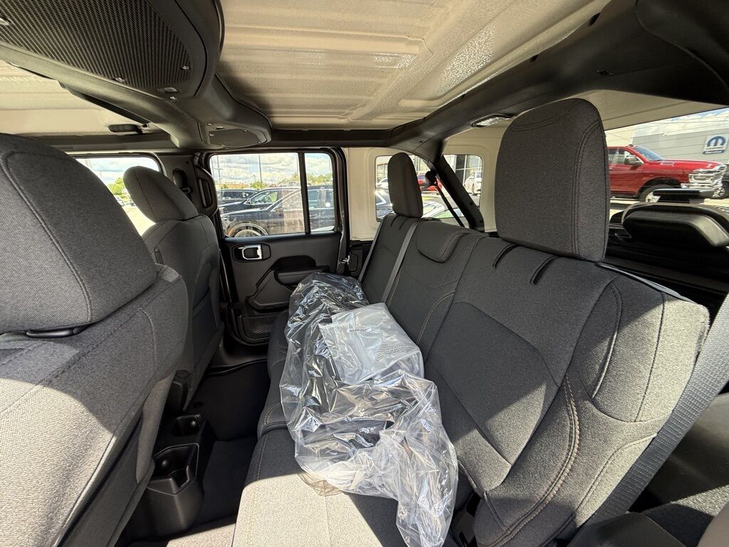 2025 Jeep Wrangler Sport Crestwood KY