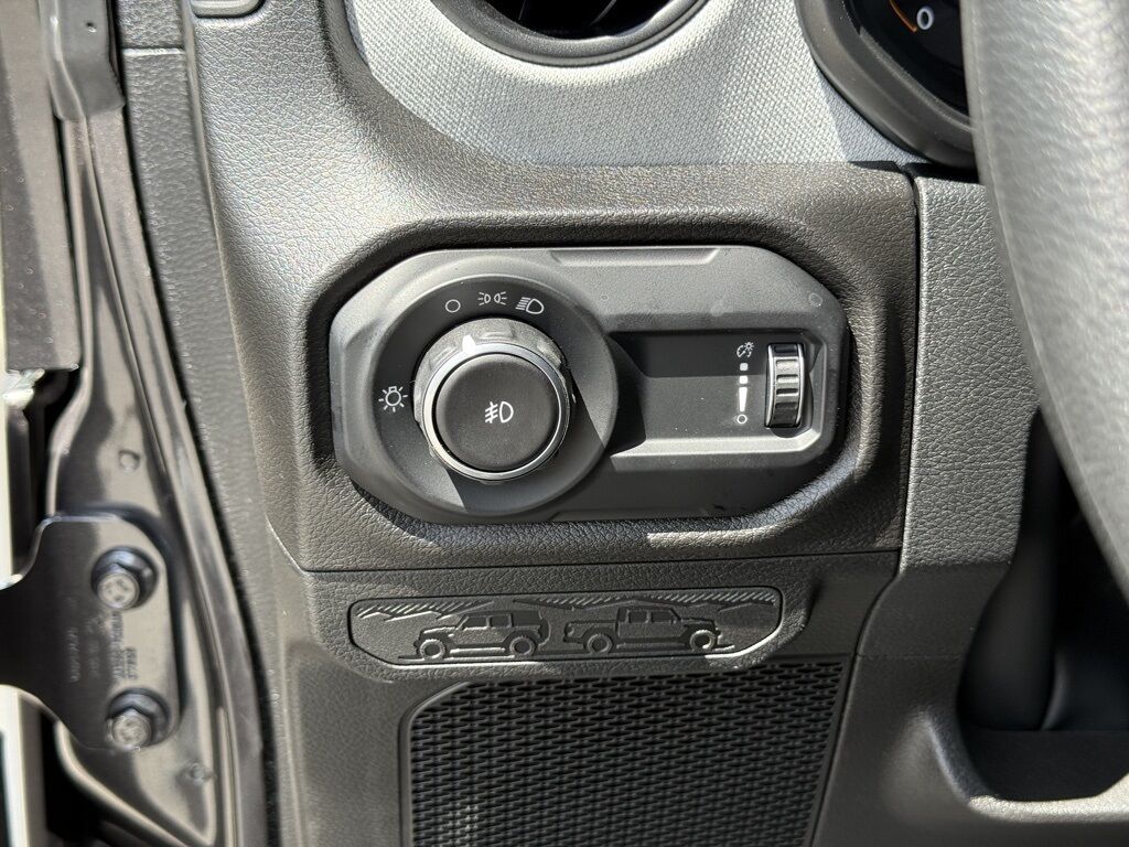 2025 Jeep Wrangler Sport Crestwood KY