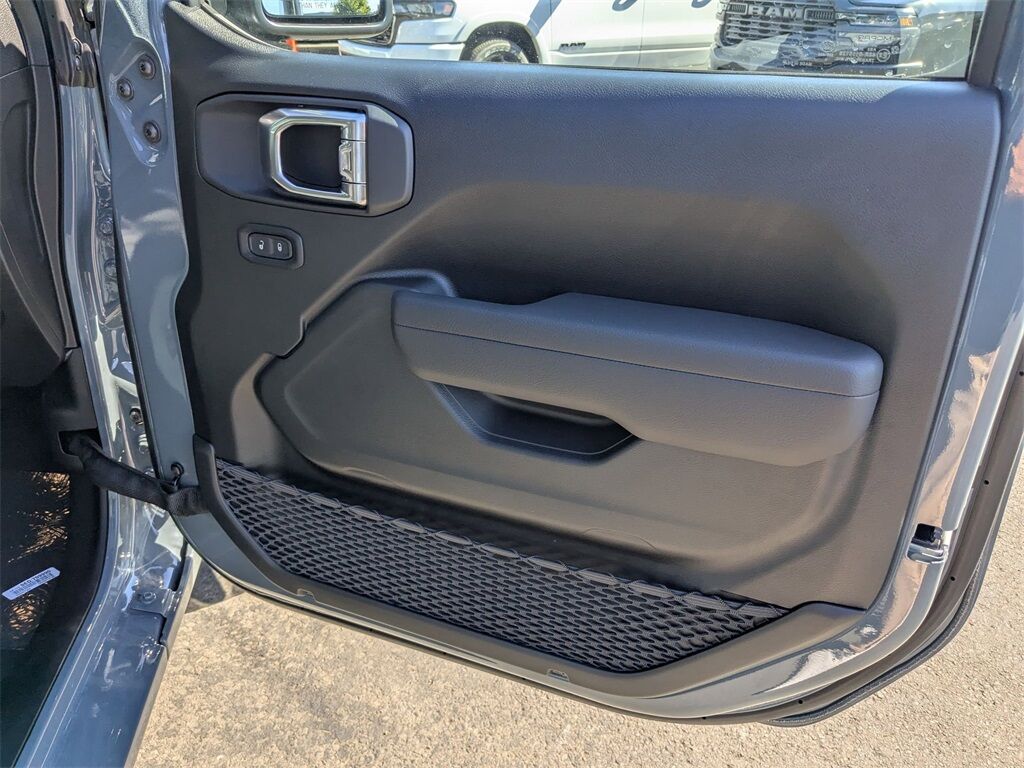 2025 Jeep Wrangler Sport Gresham OR