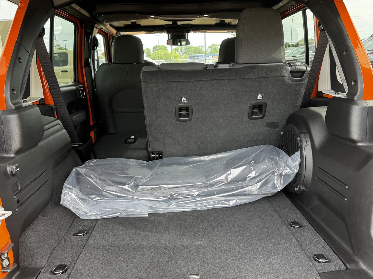 2025 Jeep Wrangler Sport S 4x4 | Rig Ready Wrangler  | 4 Door | Hardtop | Heated Seats | Remote Start | Backup Camera Redwater AB