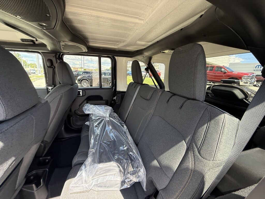2025 Jeep Wrangler Sport S Crestwood KY