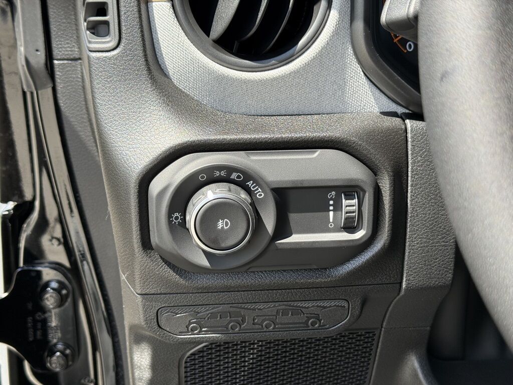 2025 Jeep Wrangler Sport S Crestwood KY