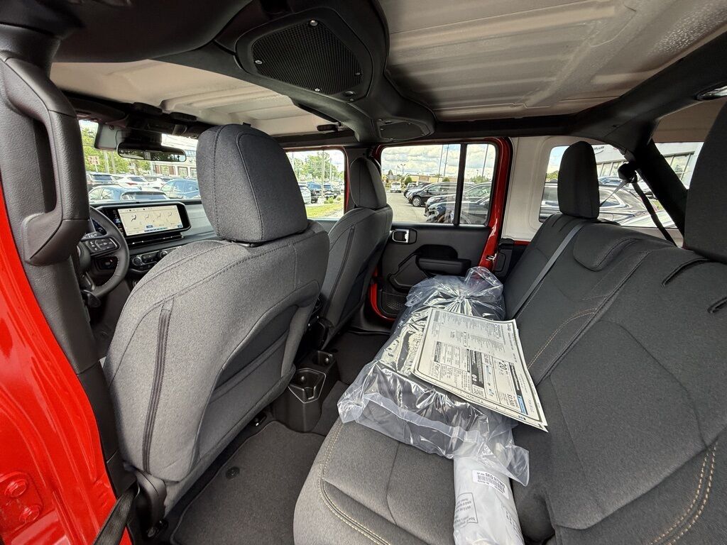 2025 Jeep Wrangler Sport S Crestwood KY
