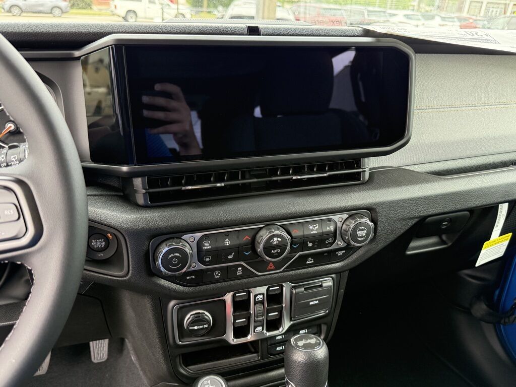 2025 Jeep Wrangler Sport S Crestwood KY