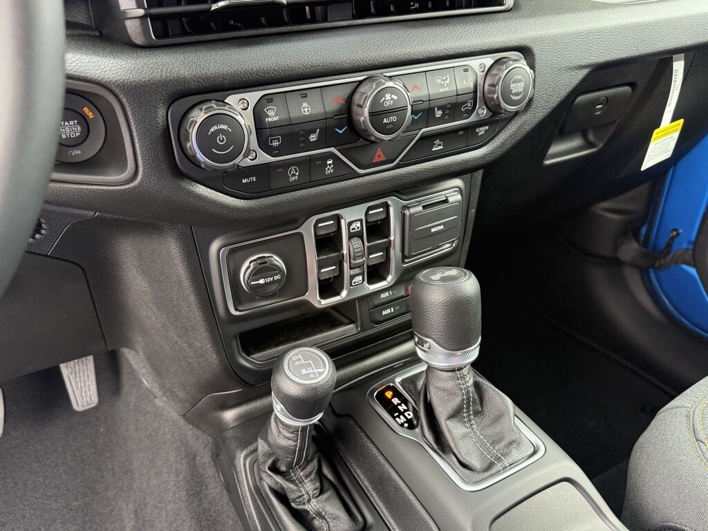 2025 Jeep Wrangler Sport S Crestwood KY