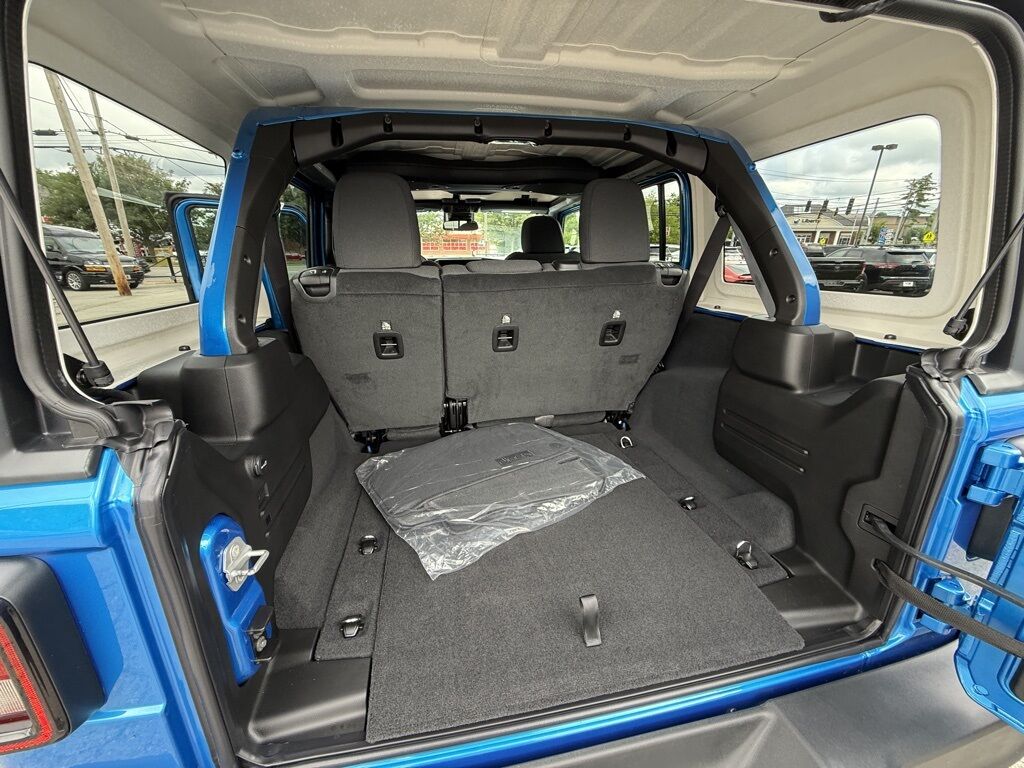 2025 Jeep Wrangler Sport S Crestwood KY