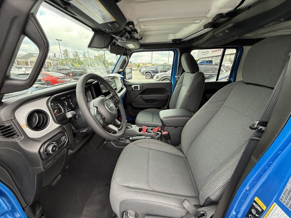 2025 Jeep Wrangler Sport S Crestwood KY