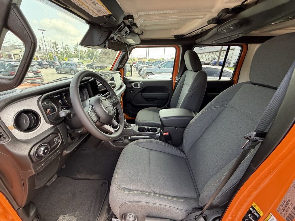 2025 Jeep Wrangler Sport S Crestwood KY