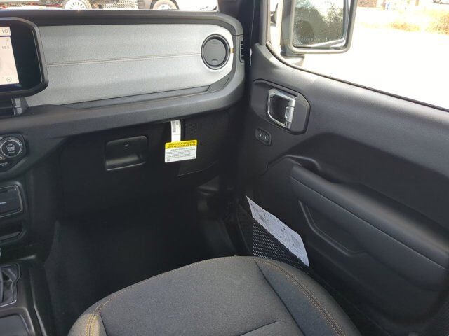 2025 Jeep Wrangler Sport S Appleton WI