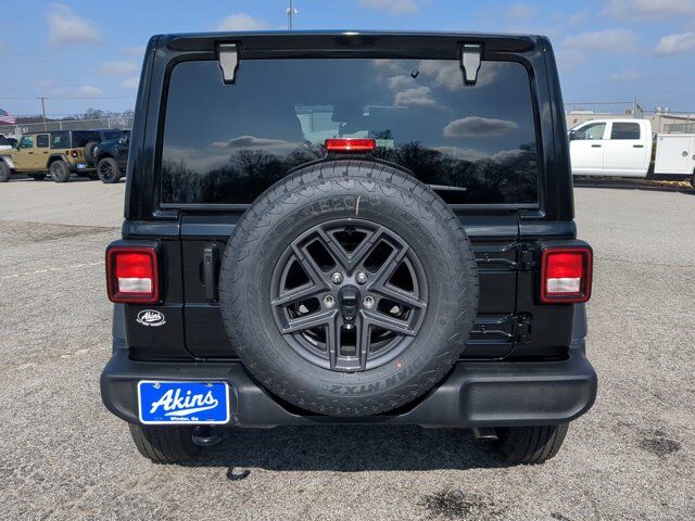 2025 Jeep Wrangler Sport S Appleton WI