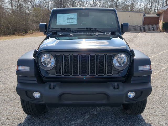 2025 Jeep Wrangler Sport S Appleton WI