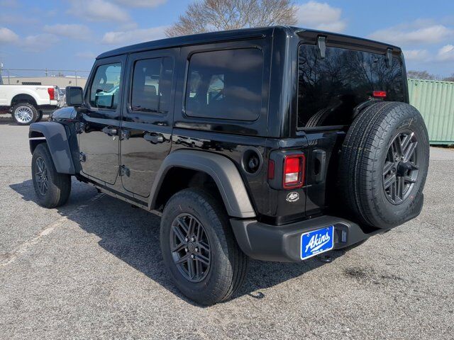 2025 Jeep Wrangler Sport S Appleton WI