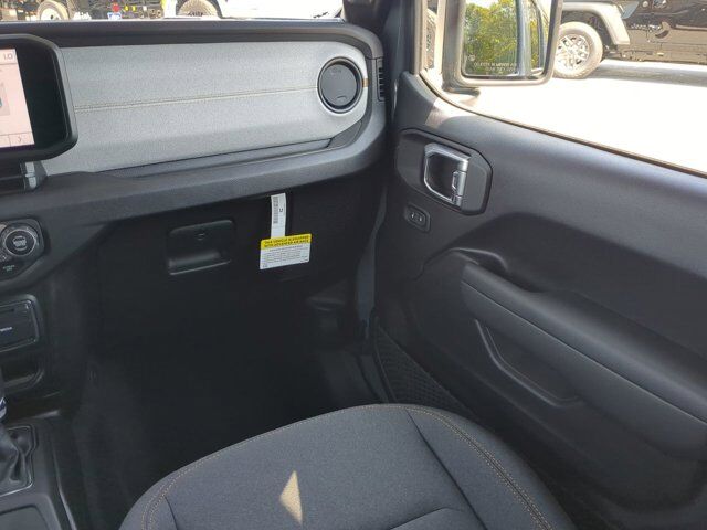 2025 Jeep Wrangler Sport S Appleton WI