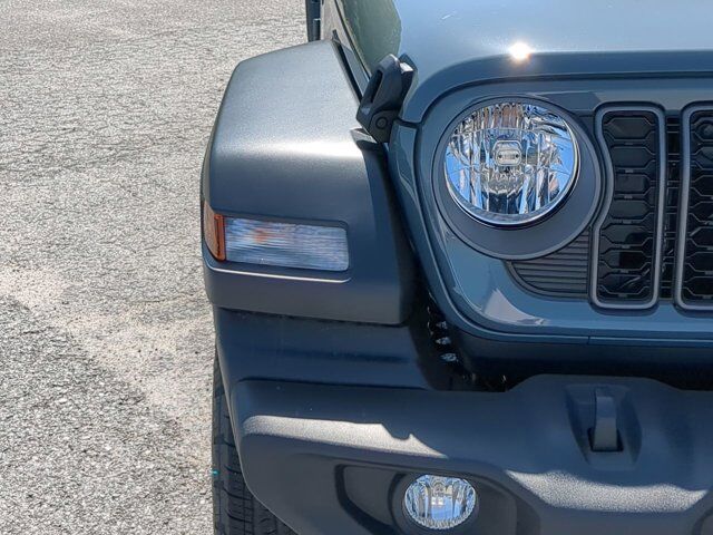 2025 Jeep Wrangler Sport S Appleton WI