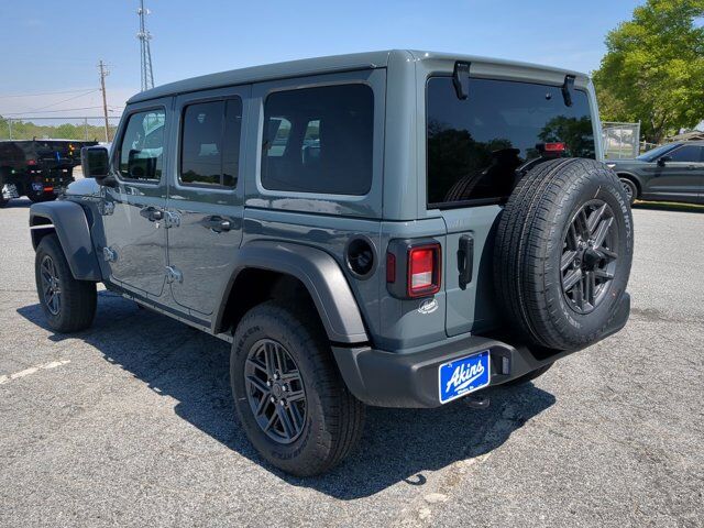 2025 Jeep Wrangler Sport S Appleton WI
