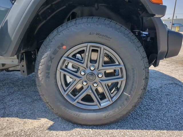 2025 Jeep Wrangler Sport S Appleton WI