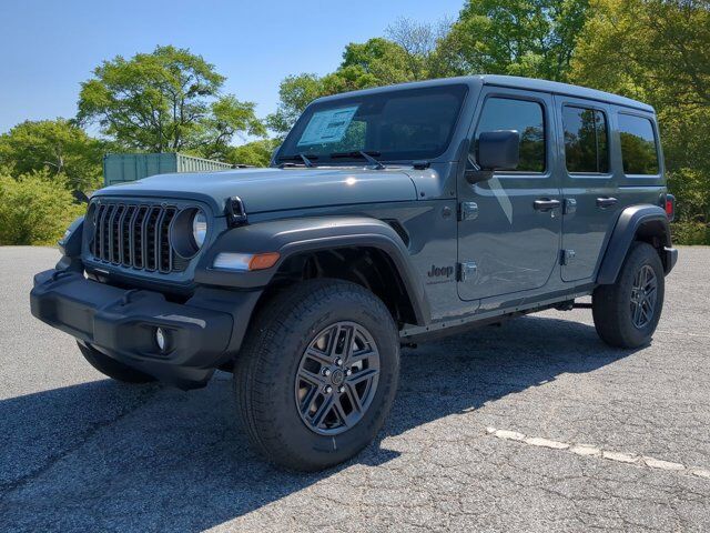 2025 Jeep Wrangler Sport S Appleton WI