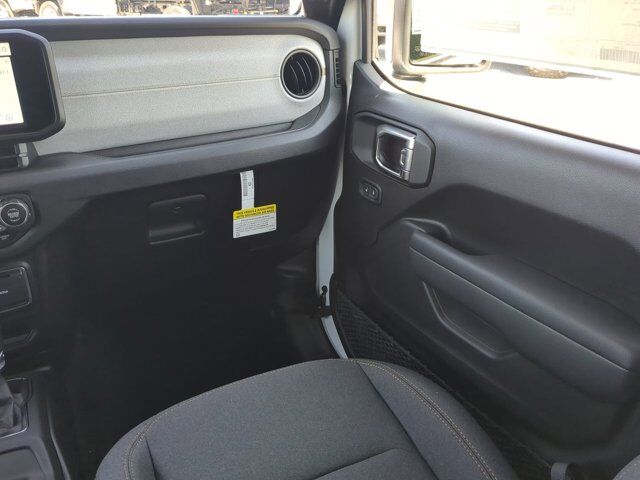 2025 Jeep Wrangler Sport S Appleton WI