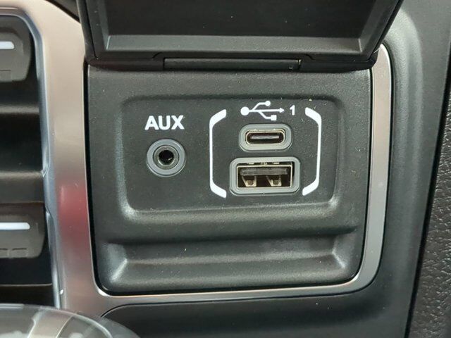 2025 Jeep Wrangler Sport S Appleton WI