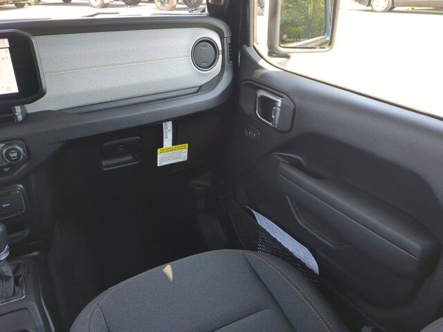 2025 Jeep Wrangler Sport S Appleton WI