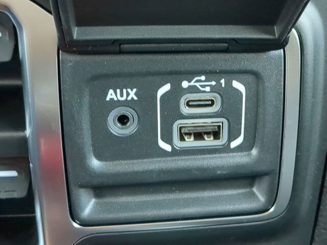 2025 Jeep Wrangler Sport S Appleton WI