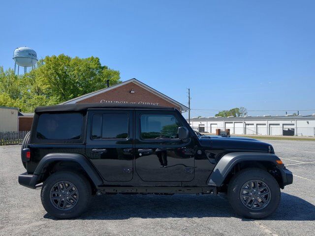 2025 Jeep Wrangler Sport S Appleton WI