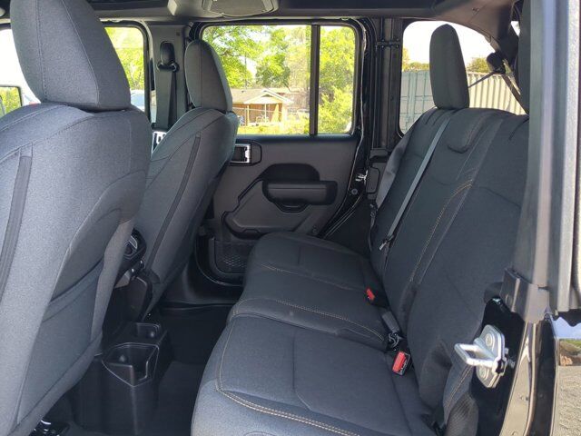 2025 Jeep Wrangler Sport S Appleton WI