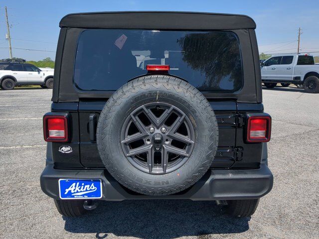 2025 Jeep Wrangler Sport S Appleton WI