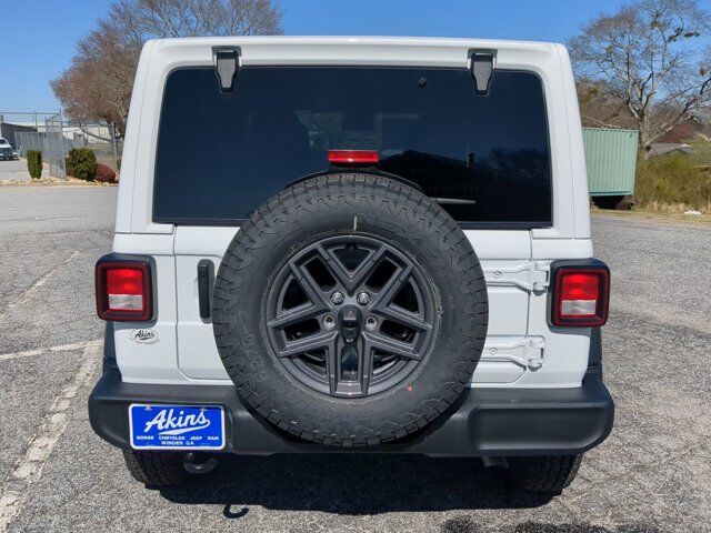 2025 Jeep Wrangler Sport S Appleton WI