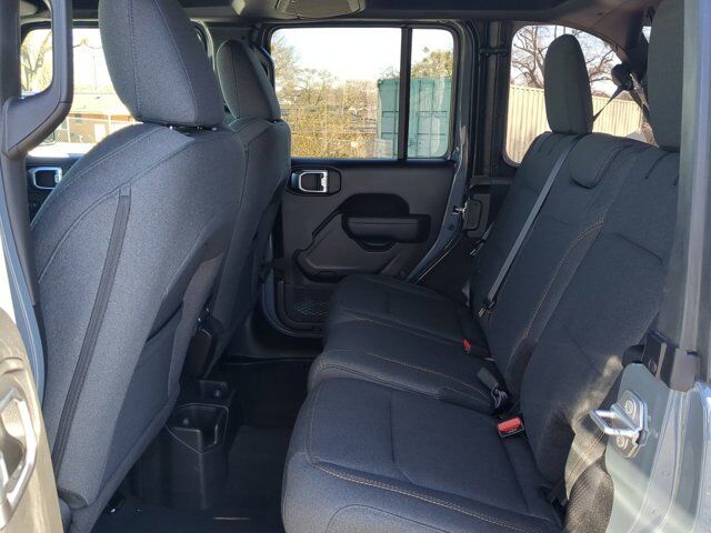 2025 Jeep Wrangler Sport S Appleton WI