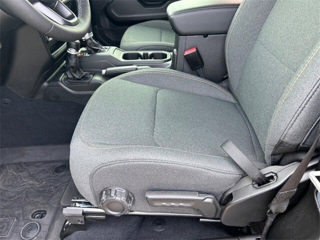 2025 Jeep Wrangler Sport S Farmington MO