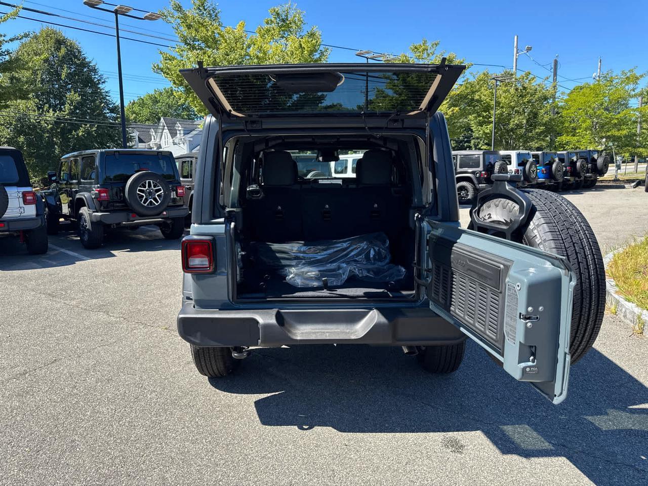 2025 Jeep Wrangler Sport S Dartmouth MA