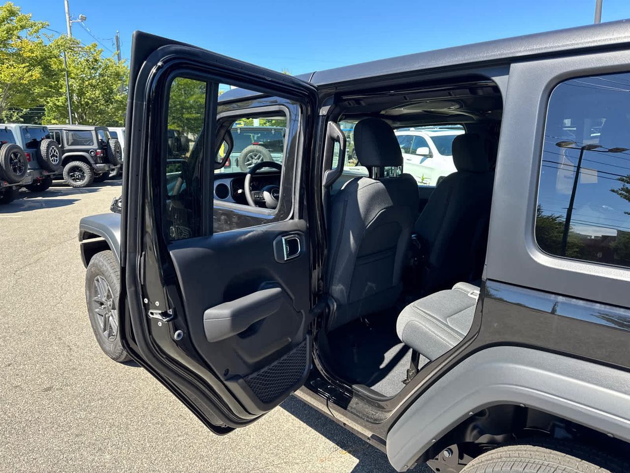 2025 Jeep Wrangler Sport S Dartmouth MA
