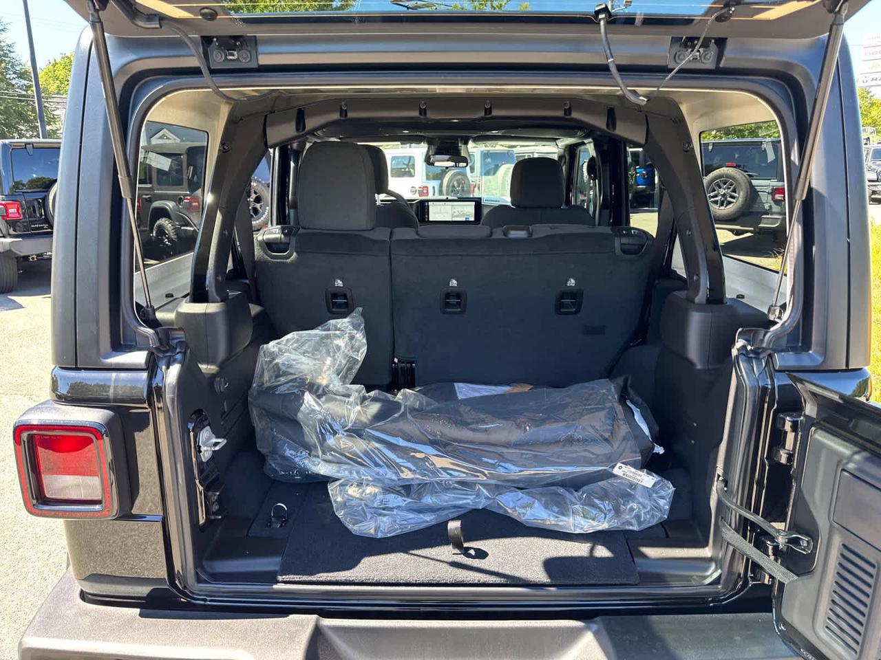 2025 Jeep Wrangler Sport S Dartmouth MA