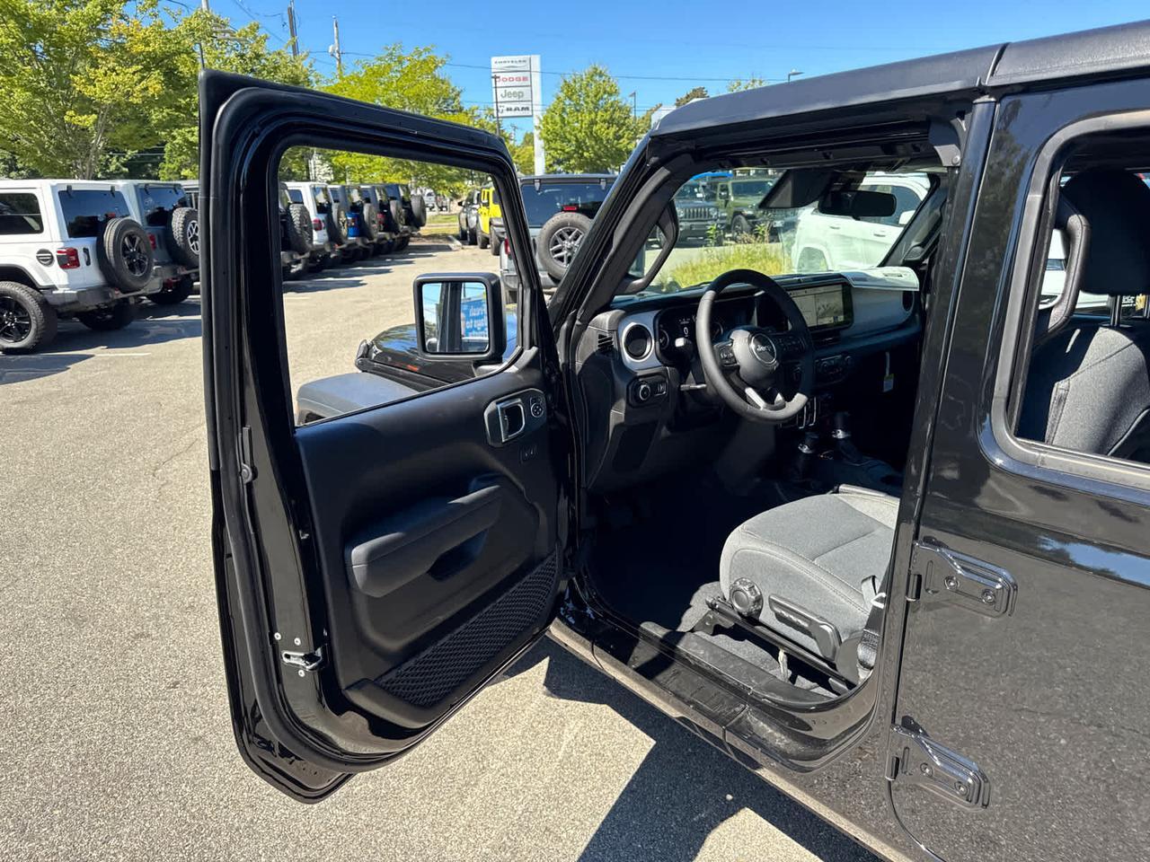 2025 Jeep Wrangler Sport S Dartmouth MA