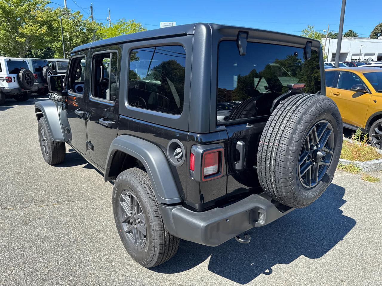 2025 Jeep Wrangler Sport S Dartmouth MA
