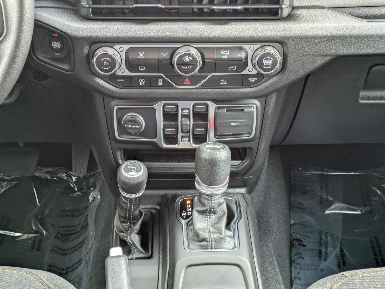 2025 Jeep Wrangler Sport Castroville TX