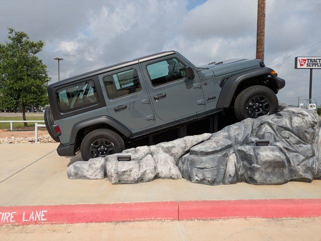 2025 Jeep Wrangler Sport Castroville TX
