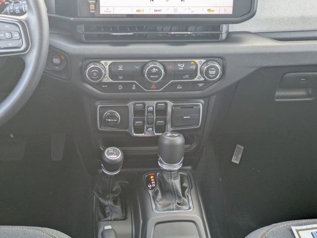 2025 Jeep Wrangler Sport Castroville TX