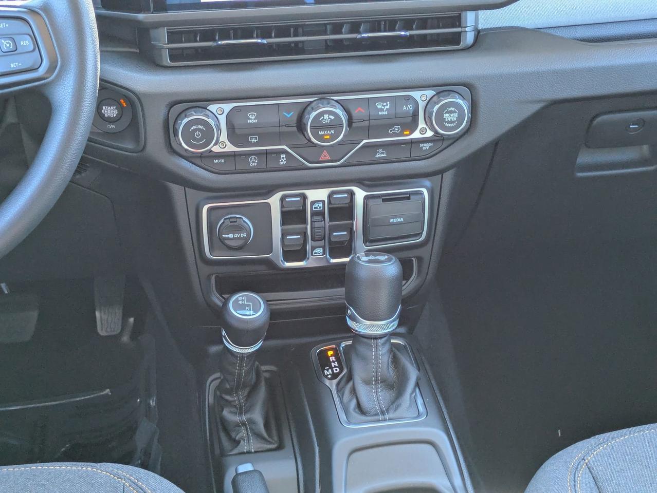 2025 Jeep Wrangler Sport Castroville TX