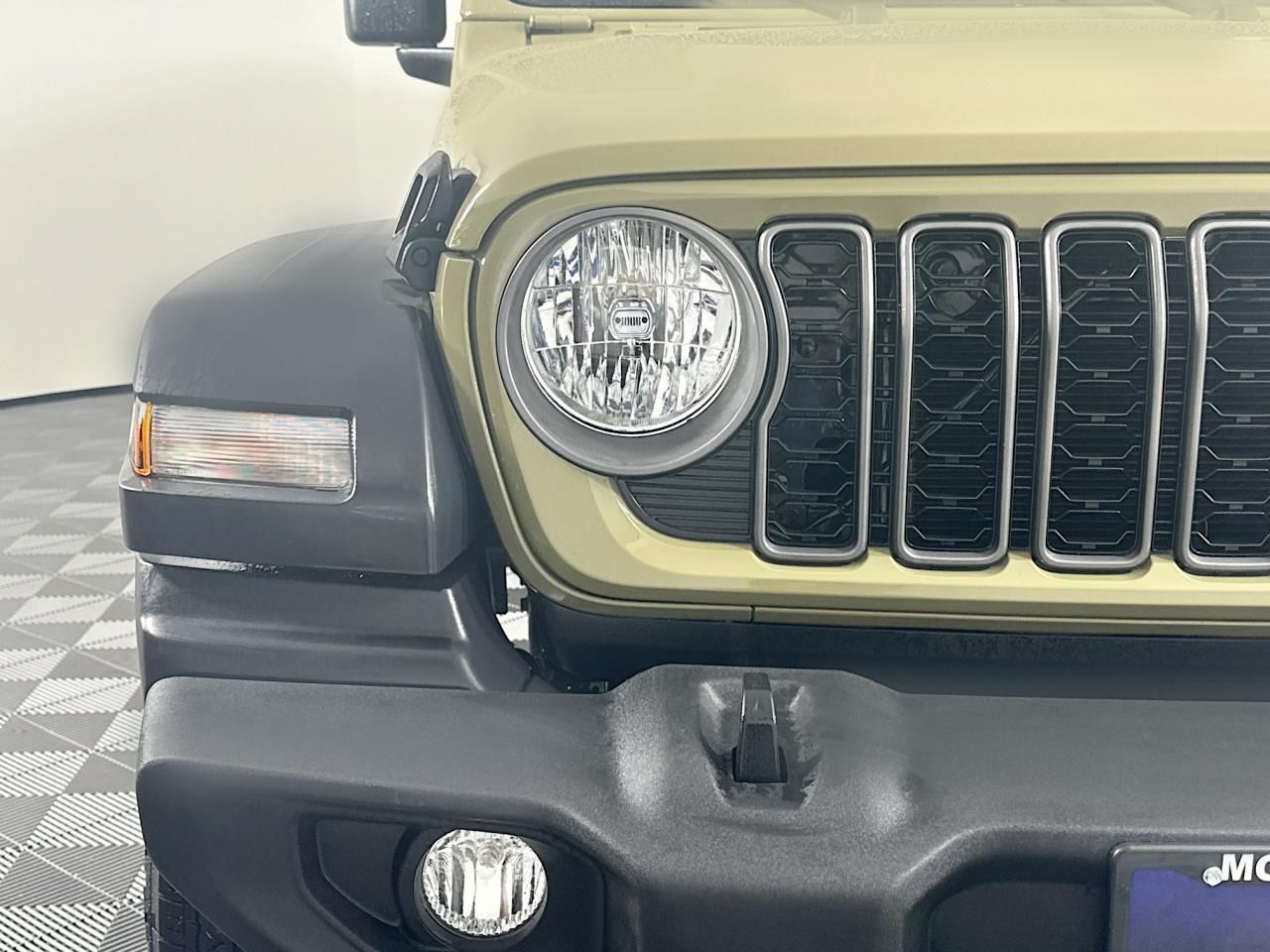 2025 Jeep Wrangler Sport photo 4