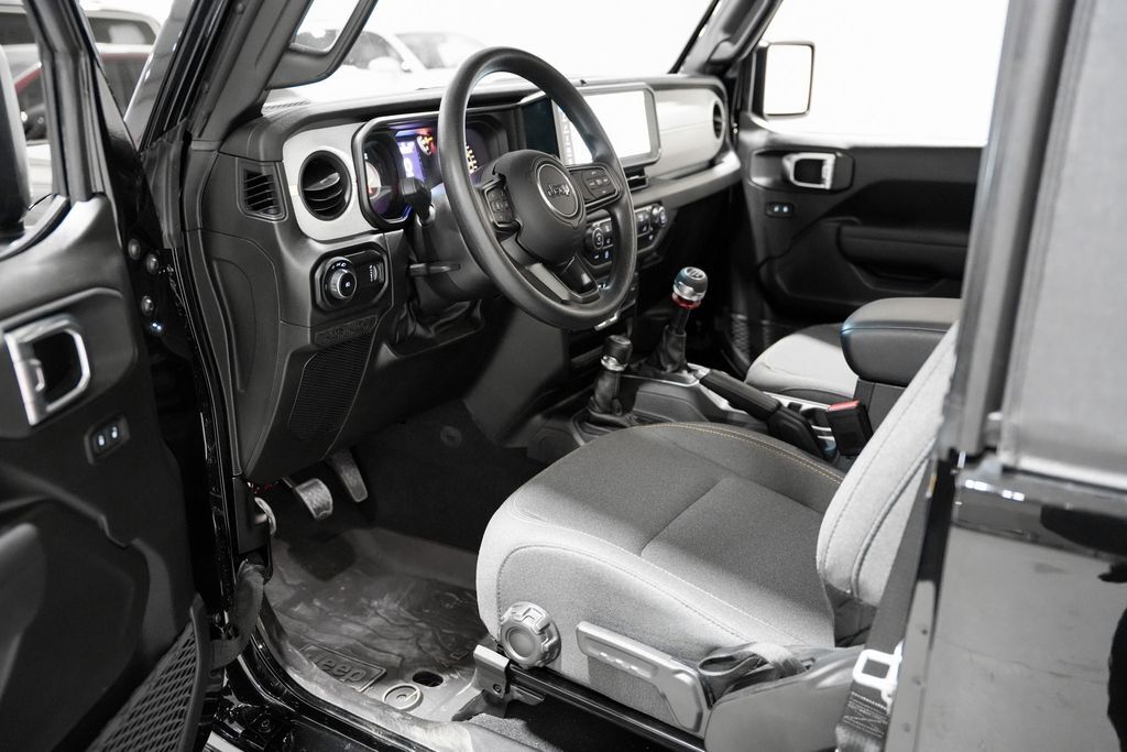 2025 Jeep Wrangler Sport Tigard OR