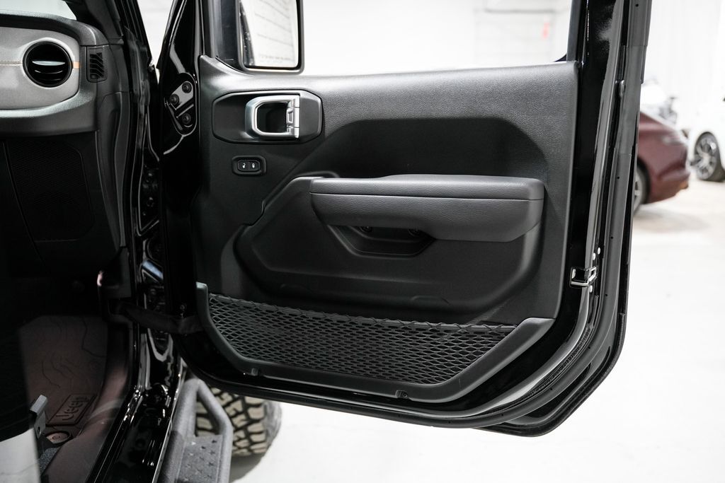 2025 Jeep Wrangler Sport Tigard OR