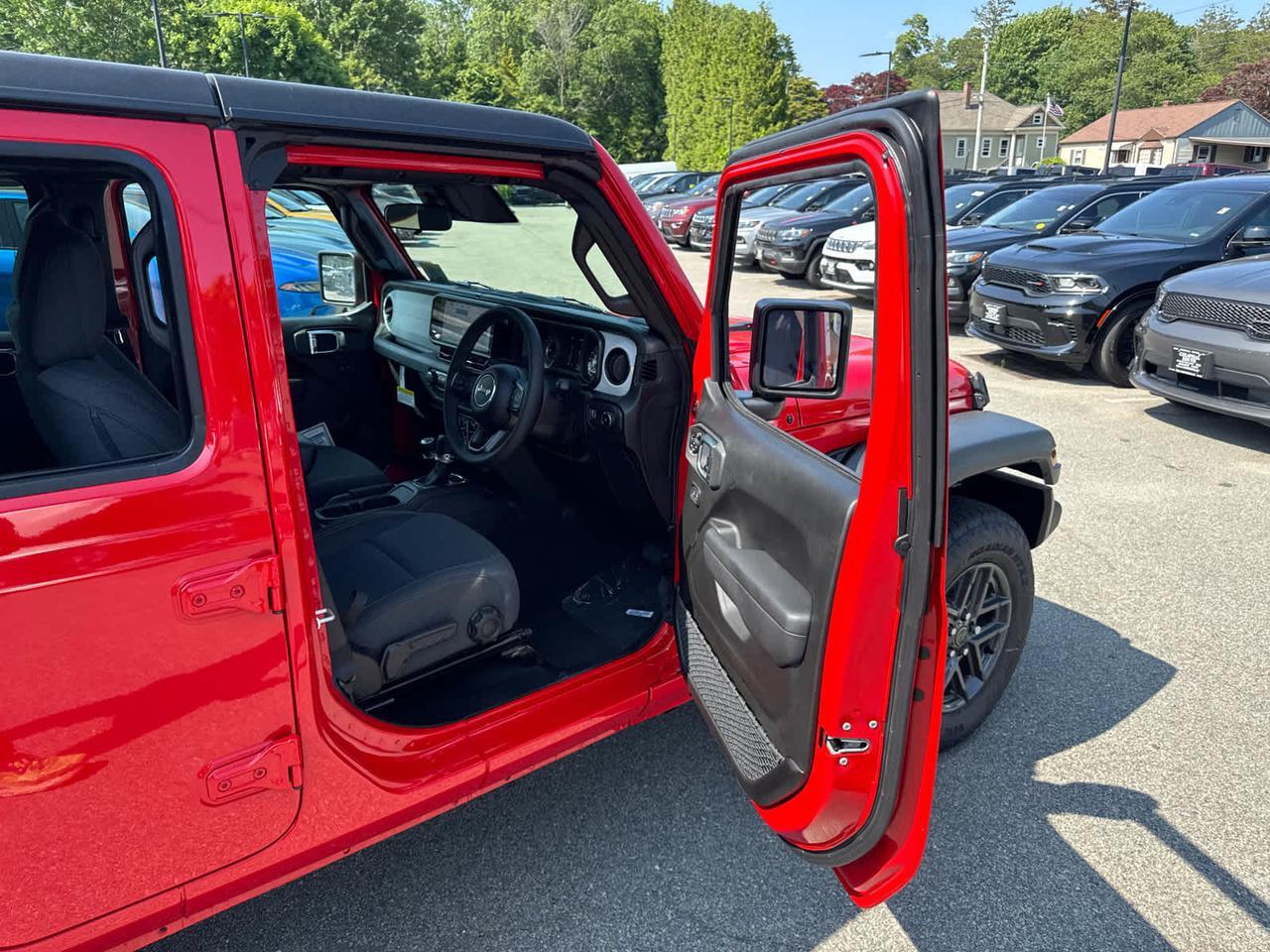 2025 Jeep Wrangler Sport Dartmouth MA