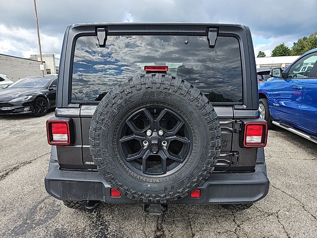 2025 Jeep Wrangler Willys Akron