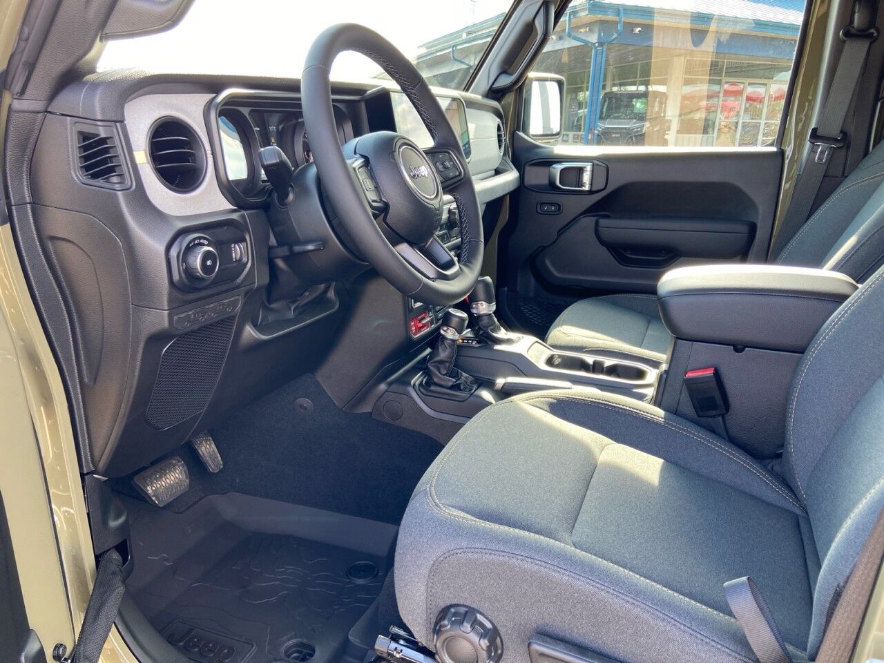 2025 Jeep Wrangler Willys High Level AB
