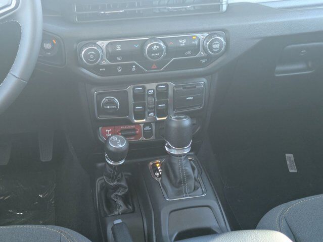 2025 Jeep Wrangler Willys Castroville TX