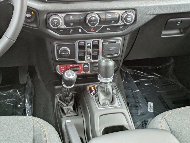 2025 Jeep Wrangler Willys Castroville TX